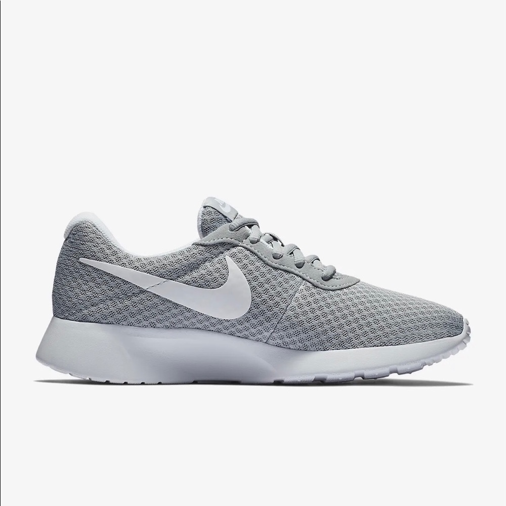 Women’s Grey/White Nike Tanjun Shoes - Picture 1 of 1